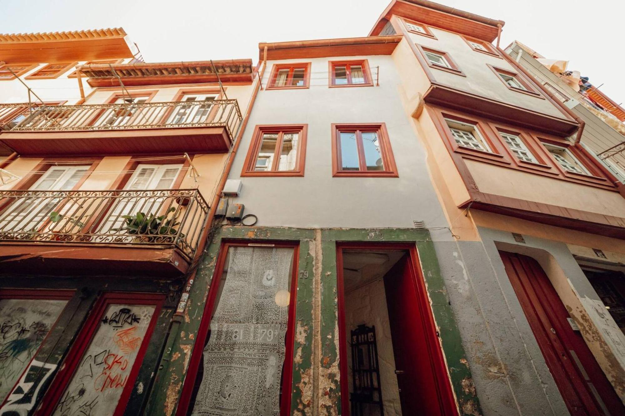 Charming Tiny House By Hosty Oporto
